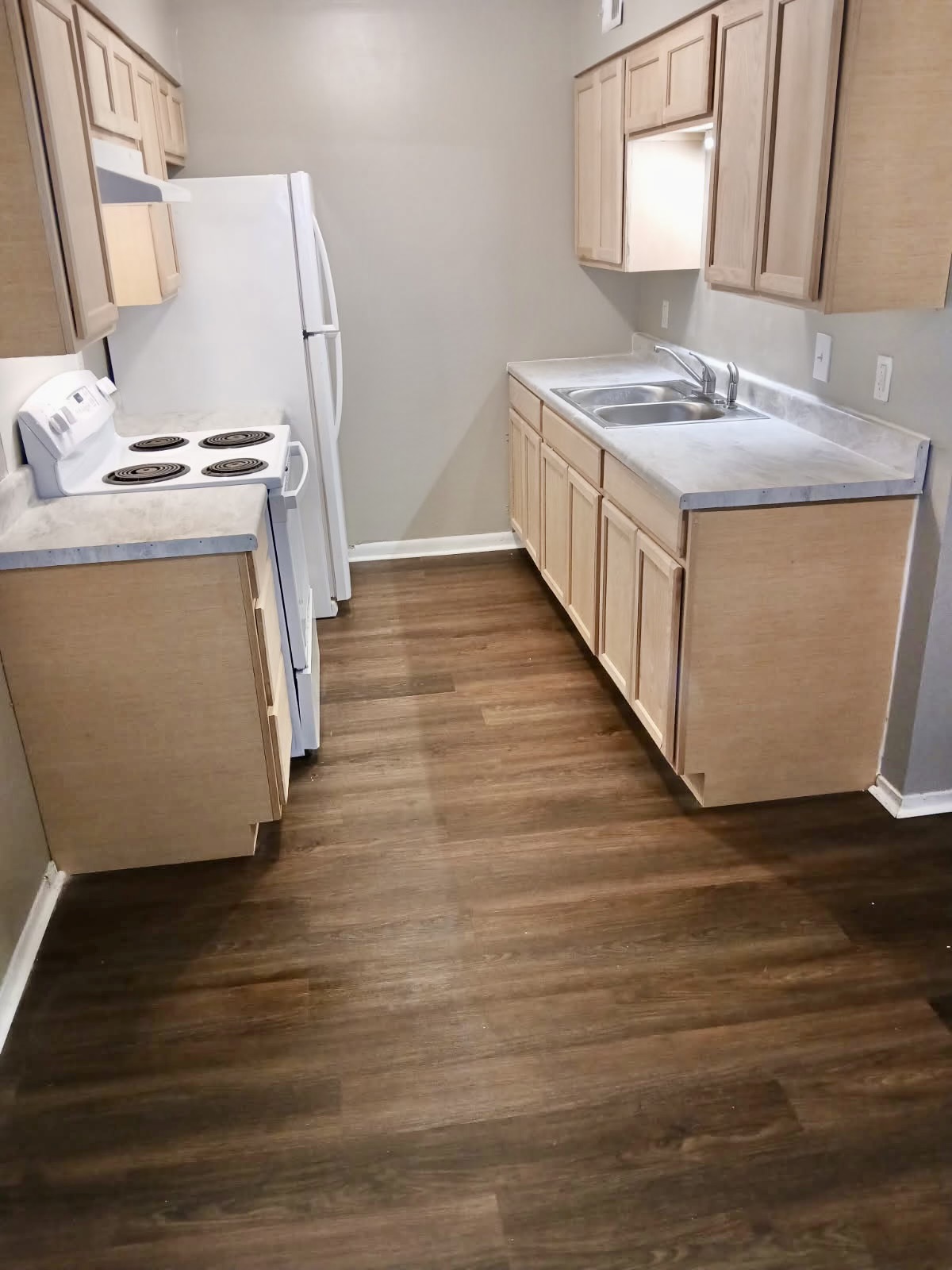 100 Moffat Rd - B-07