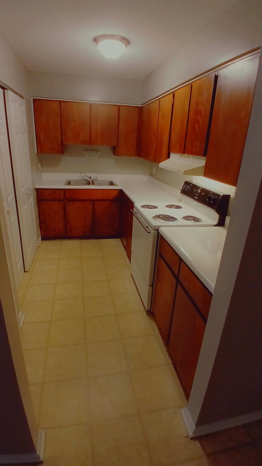 100 Moffat Rd - C-15